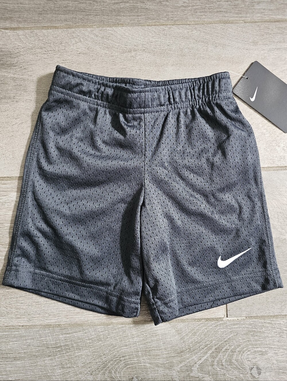 NIKE Youth Athletic Mesh Anthracite Shorts Size 4 NWT